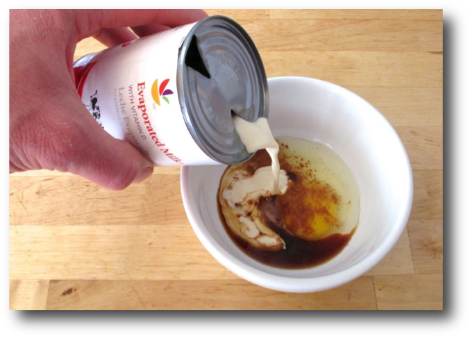 Pouring Evaporated Milk From A Freshly Opened Can - Can Of Evaporated Milk Opened (684x492), Png Download