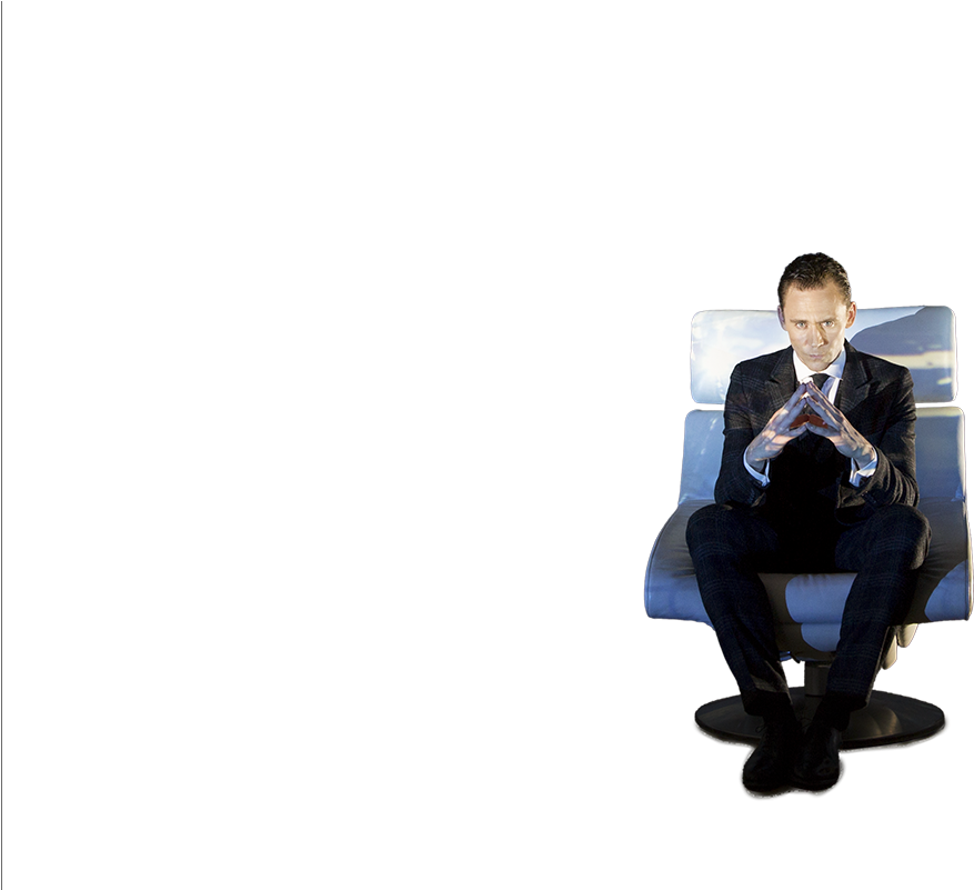 Tom Hiddleston On Swivel Chair - Swivel Chair (1466x800), Png Download