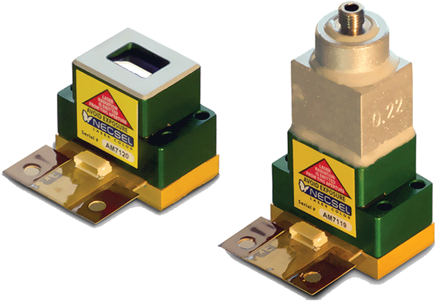 532 And 550 Nm Green Lasers - Necsel Laser Price (650x454), Png Download