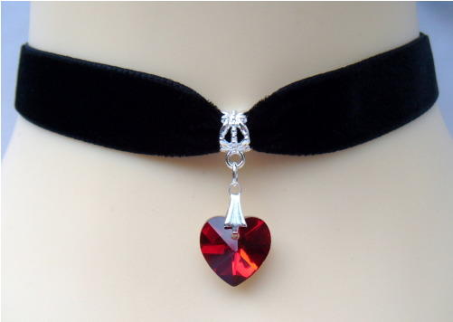 Gothic Black Velvet Choker/necklace With Foil Backed - Choker With Heart Pendant (500x500), Png Download