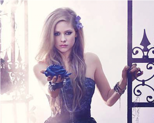 Avril Lavigne - Famous People In Commercial (500x500), Png Download