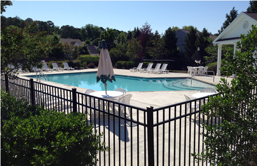Small Pool - Swimming Pool (578x390), Png Download