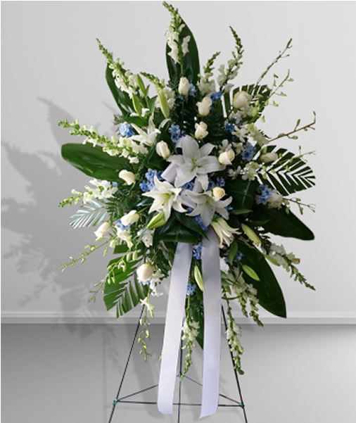 Blue & White Easel - Bedford Floral Shoppe (600x600), Png Download