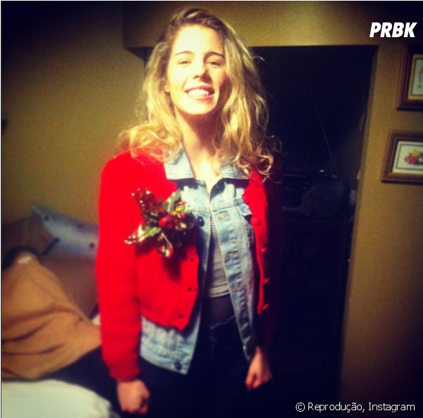 Emily Bett Rickards E Os Melhores Cliques Da Atriz - Emily Bett Rickards (950x595), Png Download
