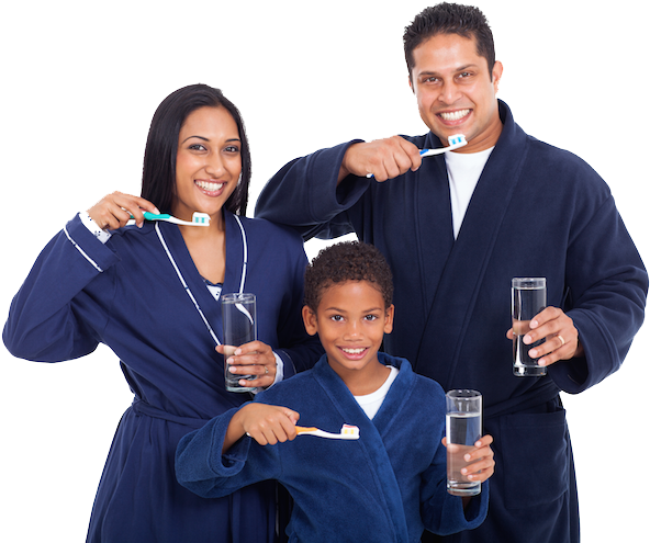 Brushing Together - Family Washing Their Teeth (600x499), Png Download