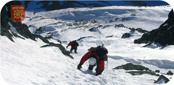Climbing Vs Hiking - Mountaineers (600x300), Png Download
