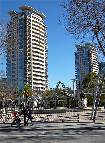 Illa Del Llac, Edificio Residencial En Diagonal Mar - Building (768x500), Png Download