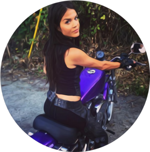 Marie Avgeropoulos Holding A Baby (480x486), Png Download