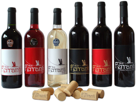 Award Winning Boutique Wines Endorsed By John Radford - Wine (450x339), Png Download