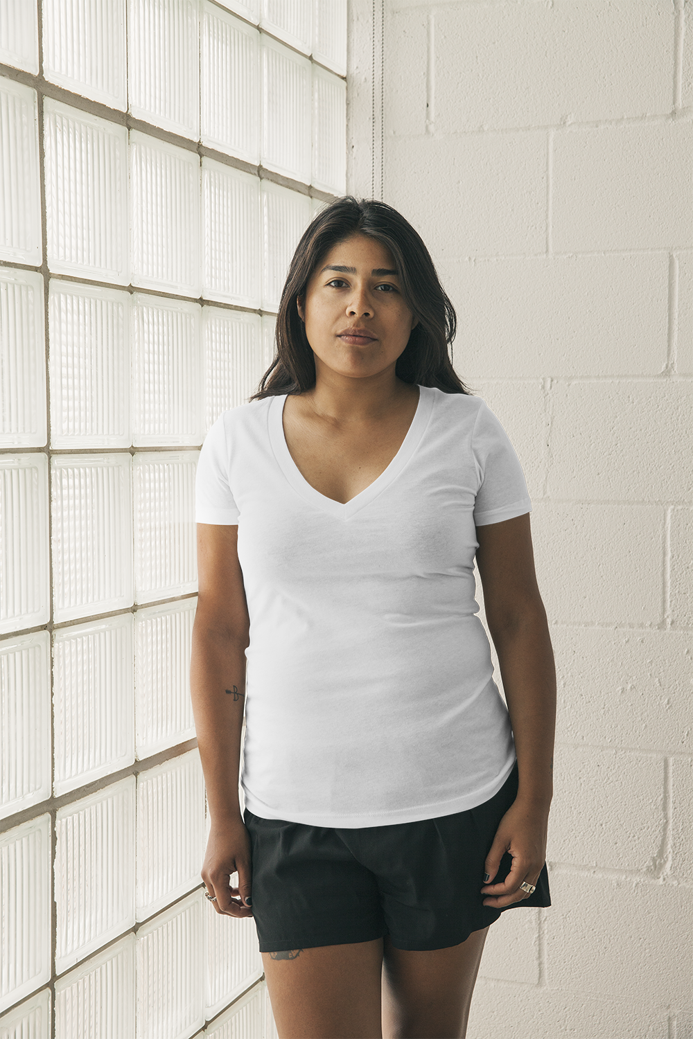 Download The Womens V-neck Image - T-shirt (1000x1500), Png Download