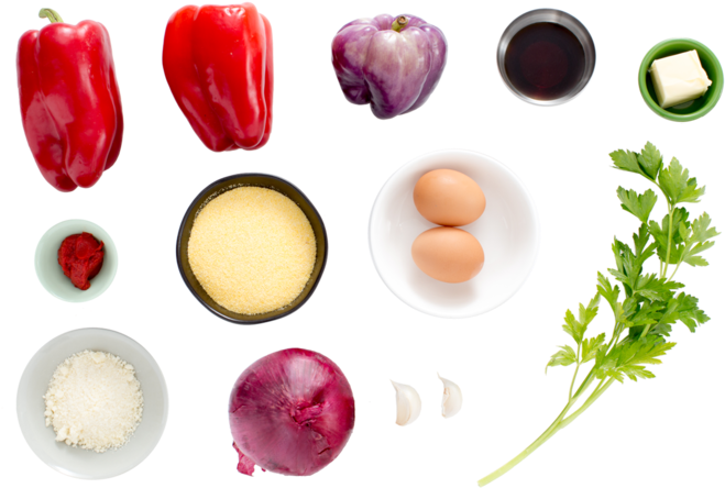 Peperonata & Fried Eggs With Creamy Parmesan Polenta - Parmigiano-reggiano (700x477), Png Download