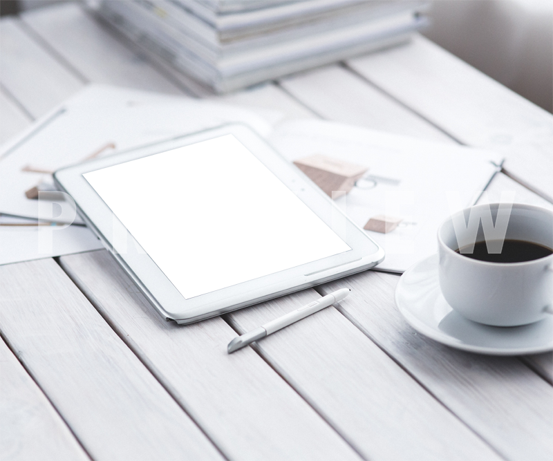 Ipad Mockup Light Desktop With Pen - Amir Bamboo Wood Usb Charging Station With 3 Usb Ports (800x667), Png Download