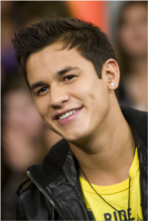 Thresh = Bronson Pelletier - Bronson Pelletier New Moon (1277x752), Png Download