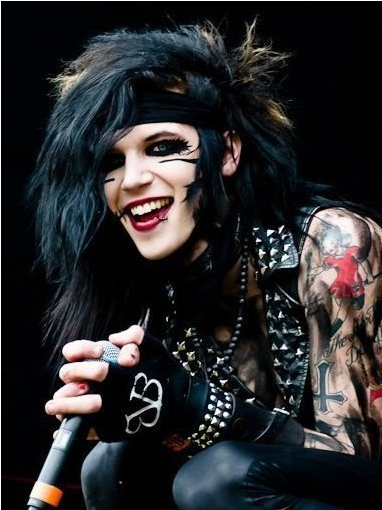 Andy Recently Cut His Hair And Started Wearing Less - Black Veil Brides 2012 (480x558), Png Download