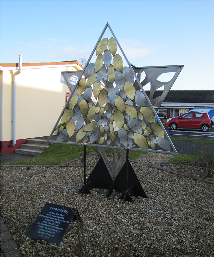 Star Of David Sculpture In The Garden - Sculpture (1200x900), Png Download