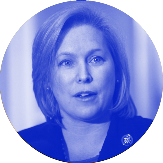 Kirsten Gillibrand And Trump (560x560), Png Download