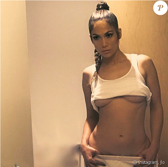 Jennifer Lopez Est De Retour À Las Vegas - Jennifer Lopez Navel (950x575), Png Download