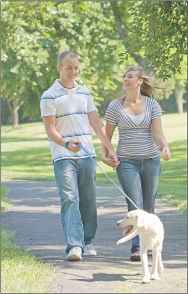 Pets And Wildlife - Couples Walking The Dog (368x574), Png Download