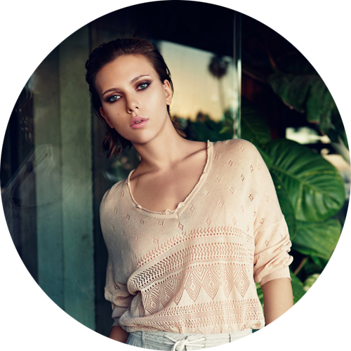Scarlett Johansson By Mario Sorrenti - Scarlett Johansson Casual 2017 (500x500), Png Download