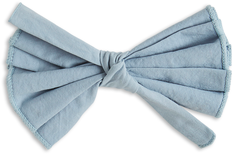 Hair Clip With Bow 2,99€ - Formal Wear (888x888), Png Download