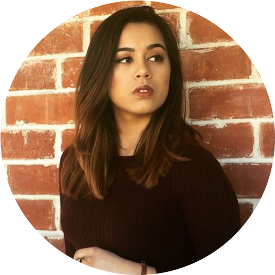 By Amanda Wood December 18, - Girl (559x558), Png Download