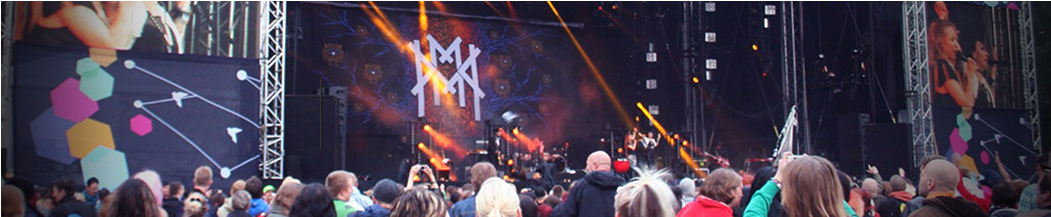 M X Ft Santalasliderpng - Crowd (1050x350), Png Download