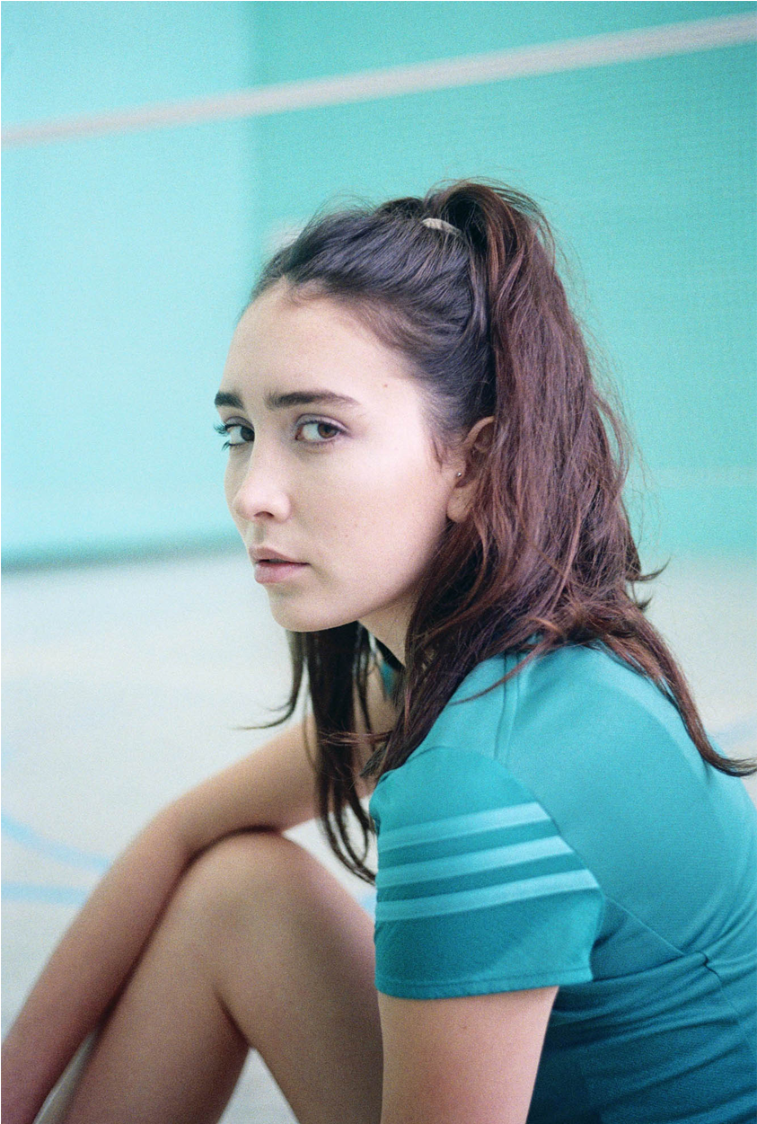 Emmalouise Smith - - Girl (2000x1250), Png Download