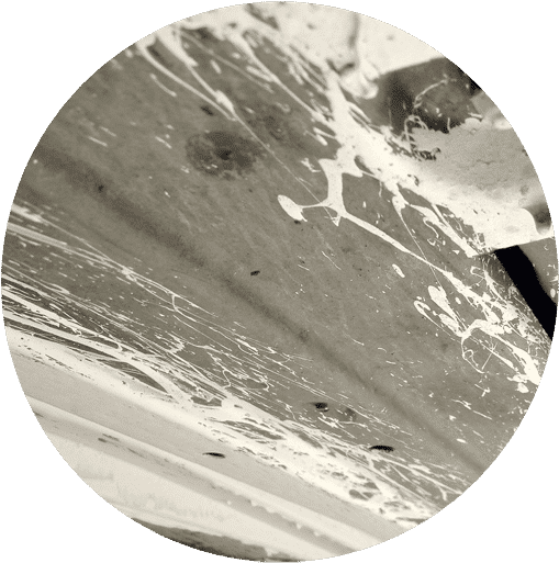 Road Paint Overspray On Undercarriage - Circle (600x602), Png Download