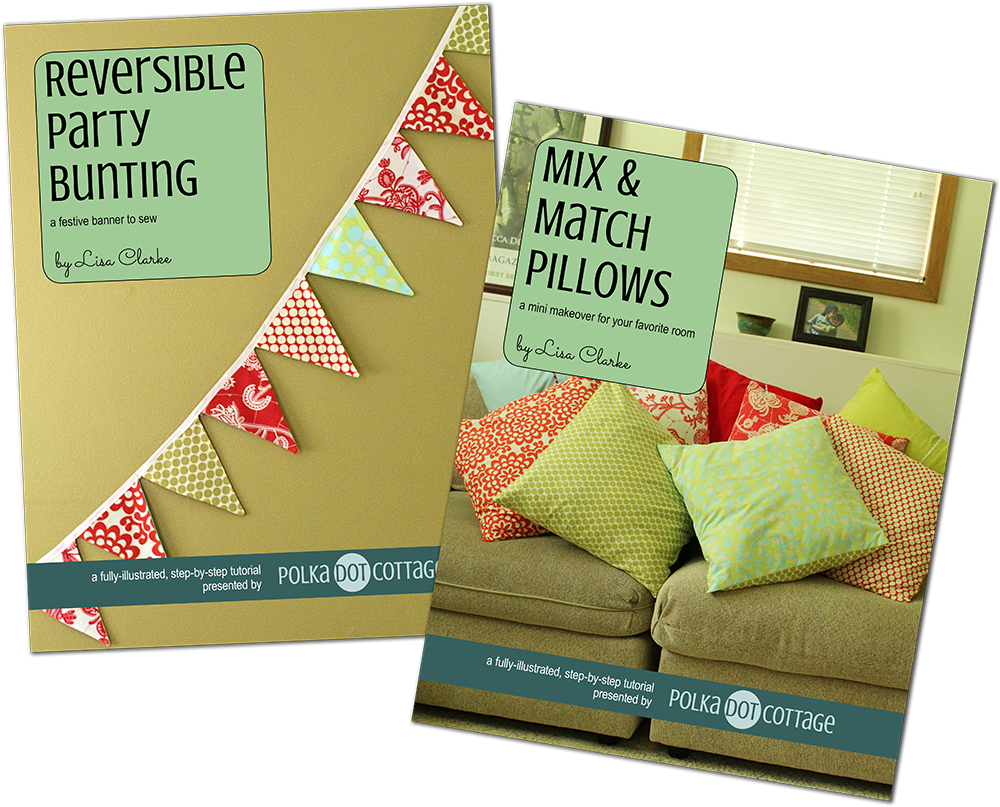 Pillows And Bunting - Living Room (1000x807), Png Download