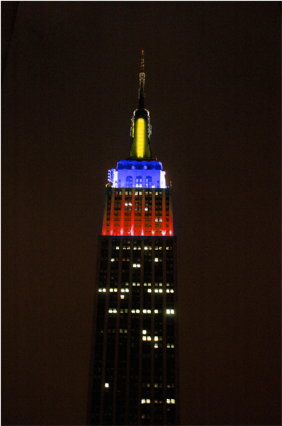 Para Celebrar La Participación De Colombia En Los Juegos - Skyscraper (900x600), Png Download