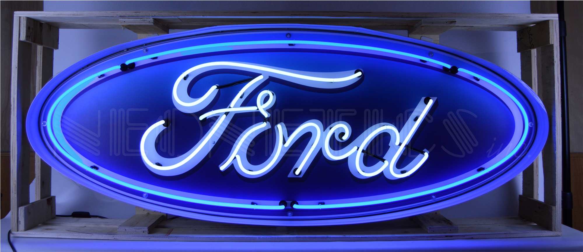 5 Foot Ford Oval Neon Sign - Ford Transit Collins School Bus (2000x2000), Png Download