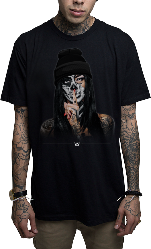 Mafioso Speak No Evil Tattooed Woman Skull Urban Ink - Sexy Woman Mens T Shirt (567x864), Png Download