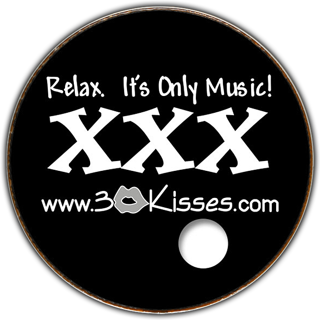 3 Kisses - Circle (650x650), Png Download