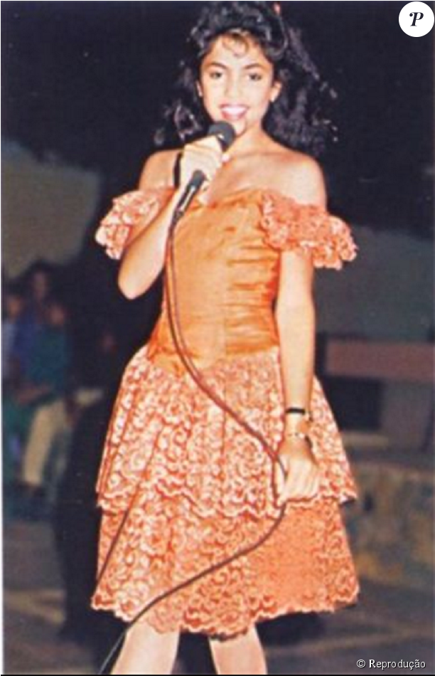 Shakira Iniciou A Carreira Artística Ainda Criança - Shakira En La Niñez (950x949), Png Download