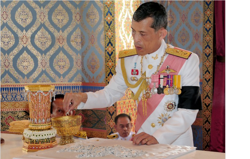 Crown Prince Seeks Delay In Being Proclaimed King - Blessing (991x557), Png Download