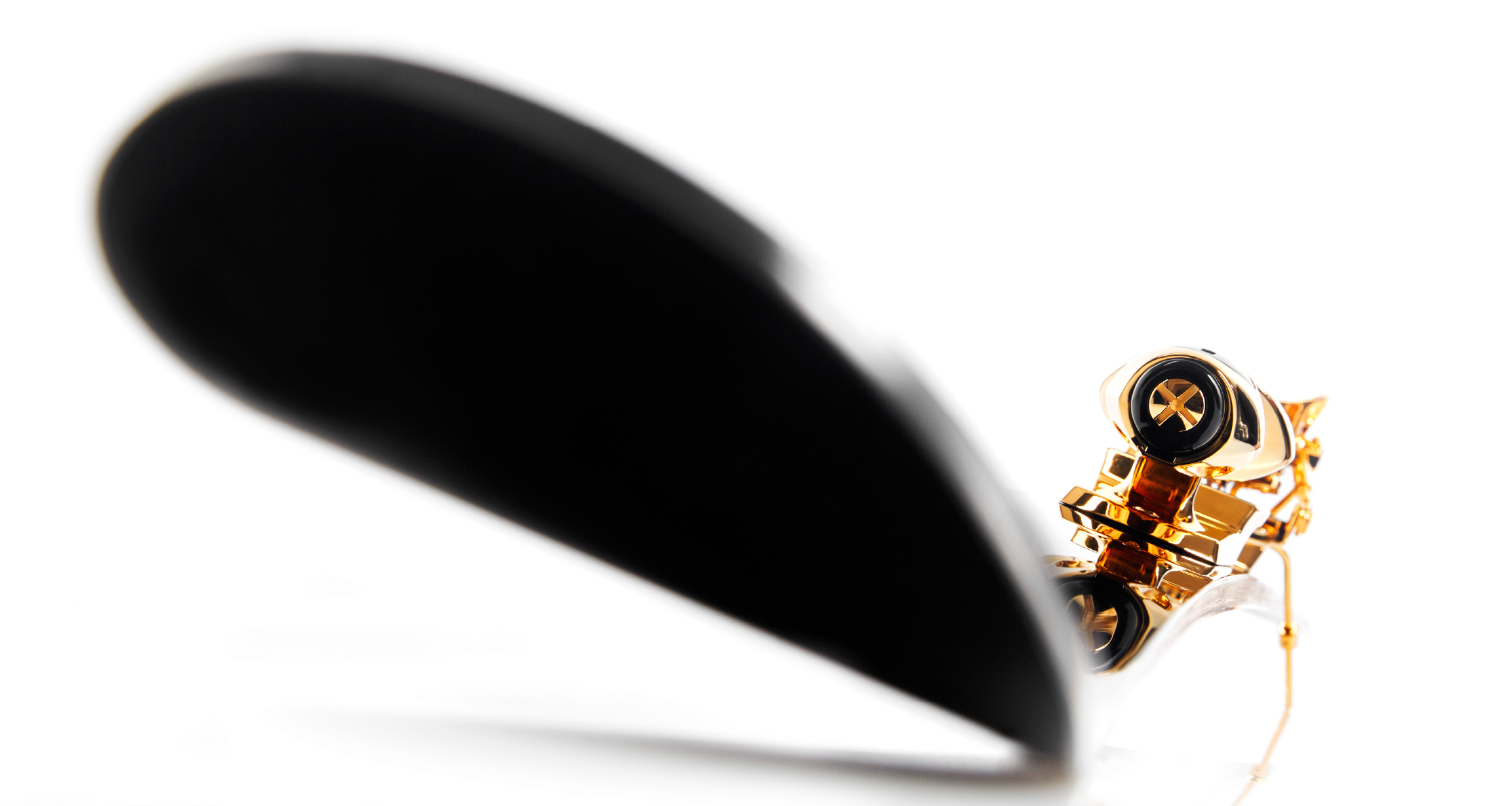 Your Oro-amaranto - Hornet (2353x1229), Png Download