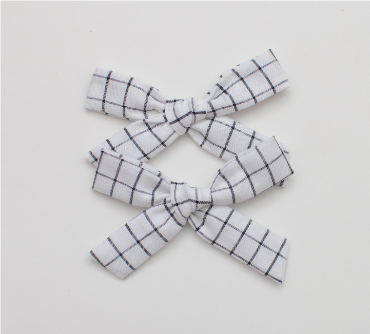 Set Of 2 Pigtail Hand Tied Schoolgirl Bows Black/white - Paper (720x1000), Png Download