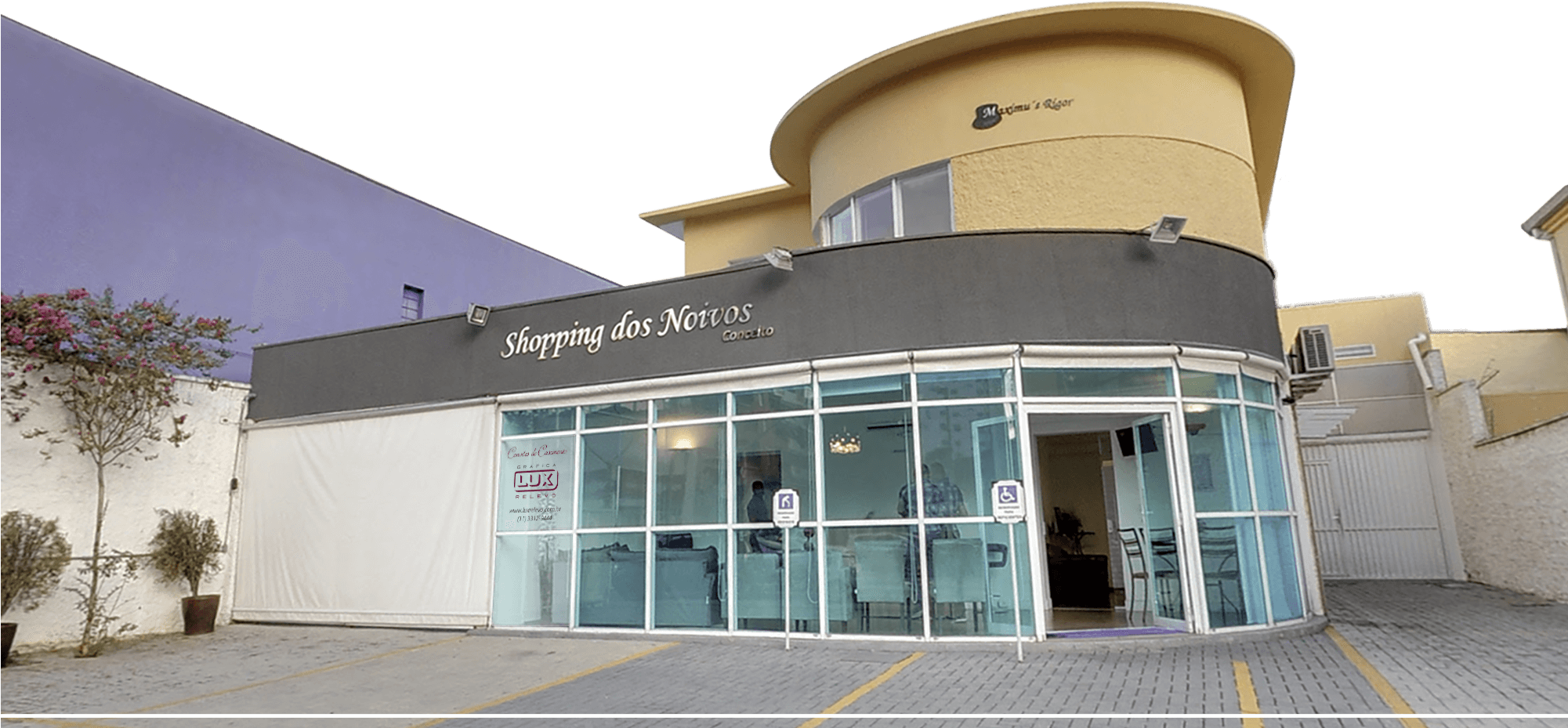 Conheça Nosso Show Room - Commercial Building (2000x950), Png Download